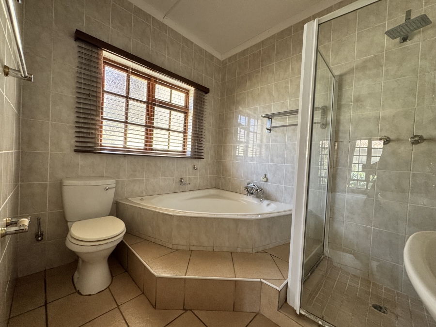 3 Bedroom Property for Sale in Wilkoppies North West